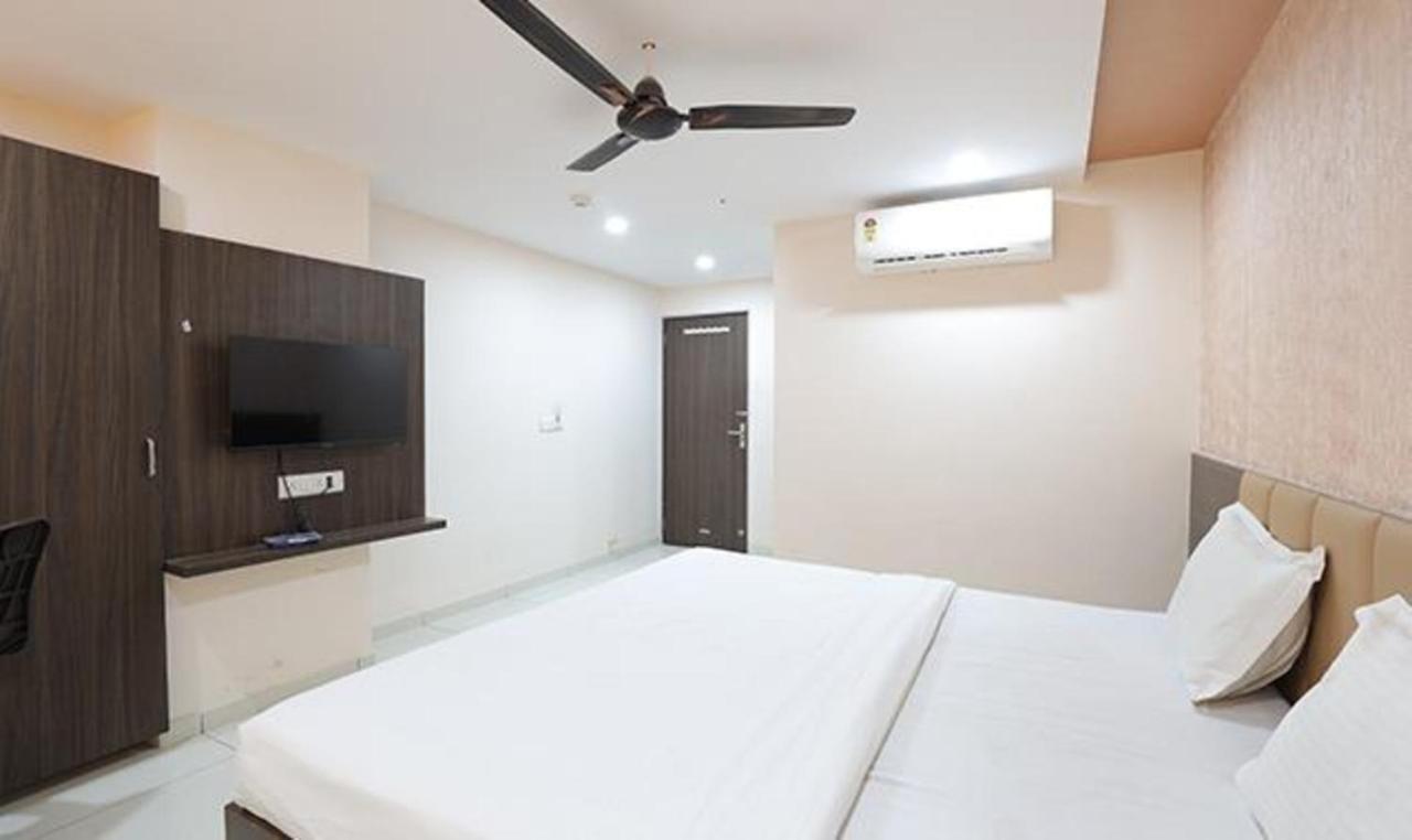 Fabhotel The Heaven Ahmedabad Esterno foto