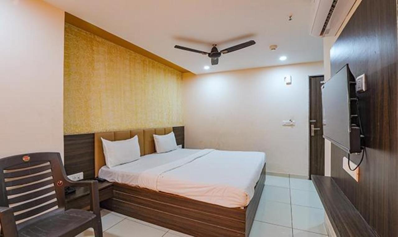 Fabhotel The Heaven Ahmedabad Esterno foto